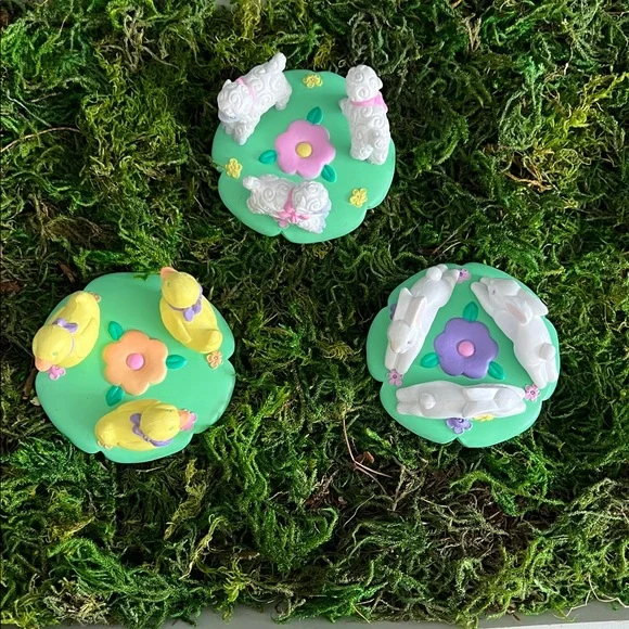 VINTAGE AVON whimsical Easter egg resin holders, baby ducks, bunnies, sheep. 90s - Picture 6 of 14